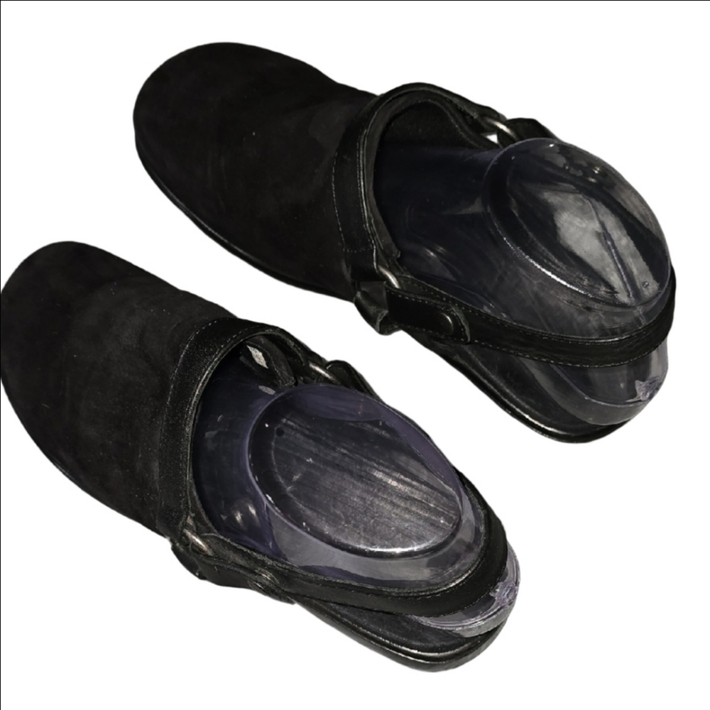 VIONIC Black Women's Shoes - SO COMFY!!